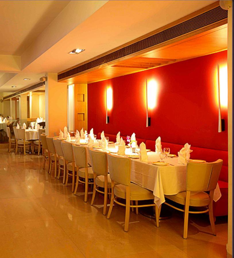 The Royal Orchid Hotel, Chembur Mumbai Exteriör bild