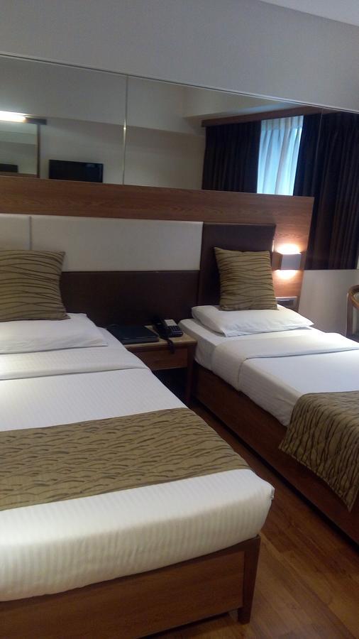The Royal Orchid Hotel, Chembur Mumbai Exteriör bild