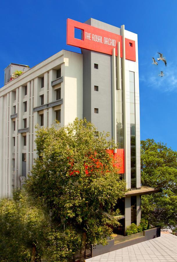 The Royal Orchid Hotel, Chembur Mumbai Exteriör bild